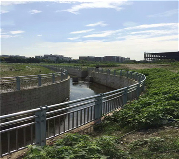 湘潭不锈钢复合管河道景观护栏