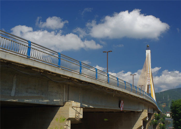 湘潭304不锈钢桥梁护栏：安全、耐用与美观的完美结合