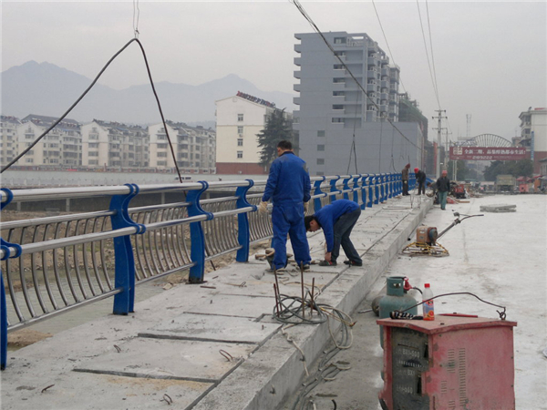 湘潭不锈钢桥梁护栏今日价格分析与市场趋势
